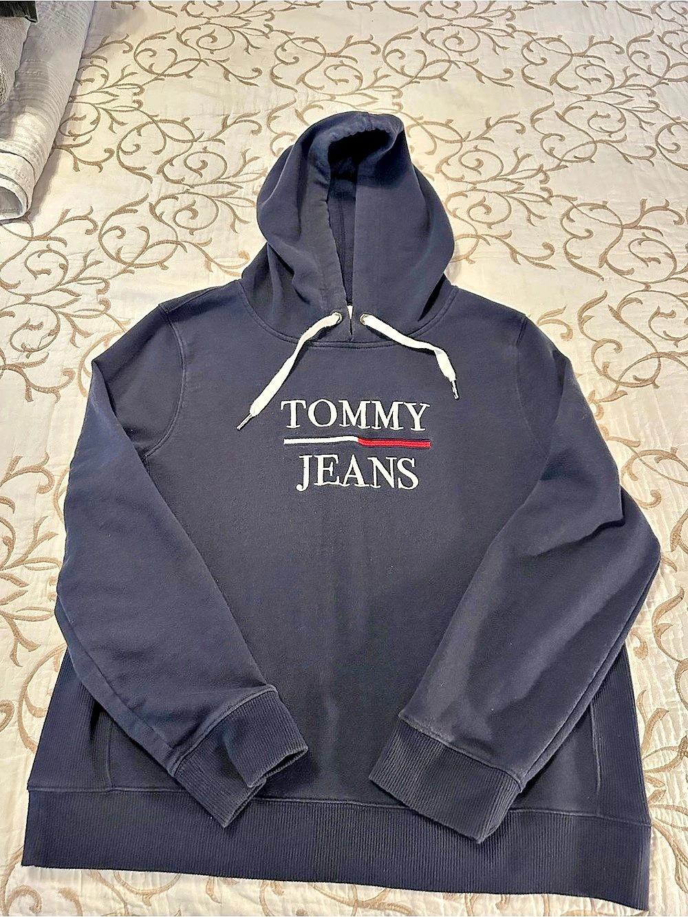 Tommy Jeans Black Hoodie Size L juniors